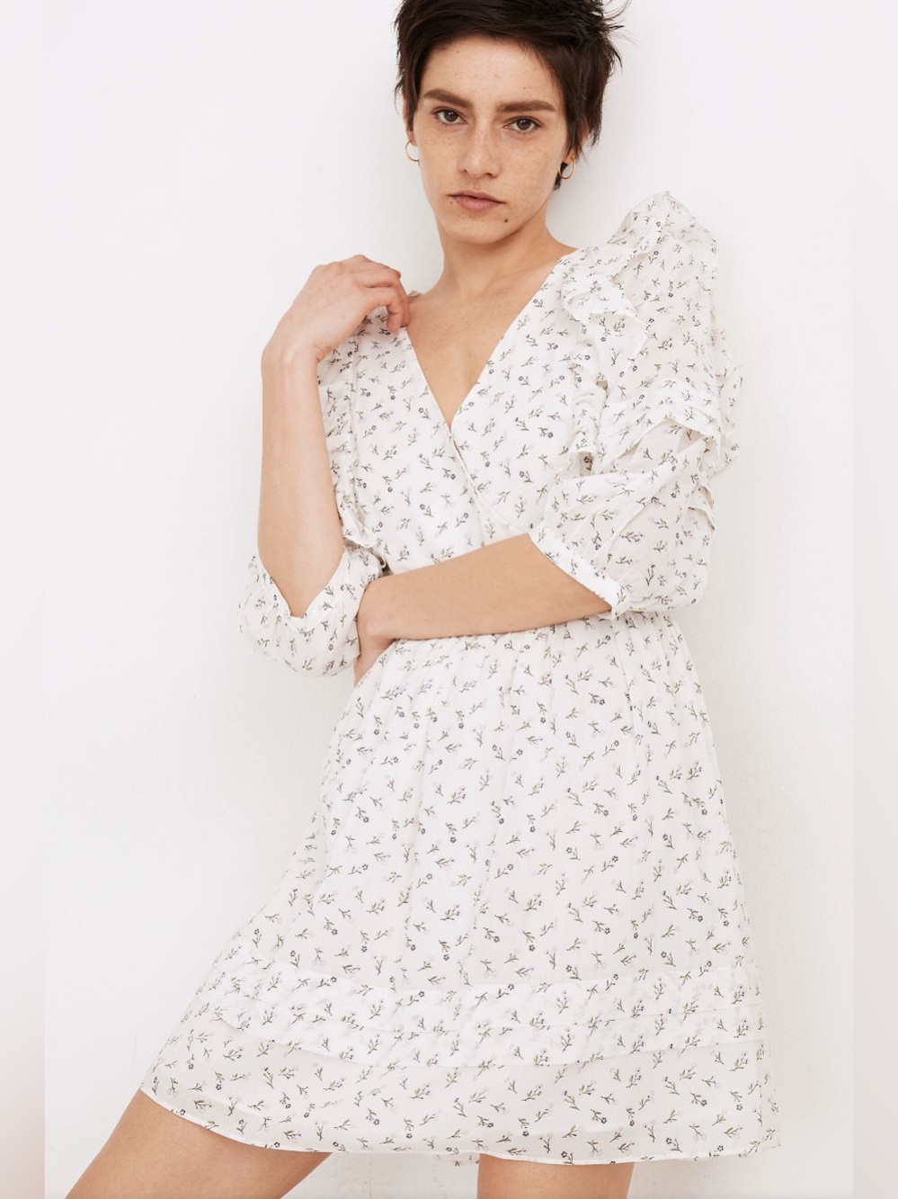 Madewell Ruffled Pleat-Sleeve Mini Dress in
Spring Fling size 4